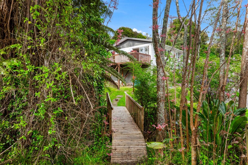 34 Sunnyside Road, Sunnyvale, Auckland - Carousel 2