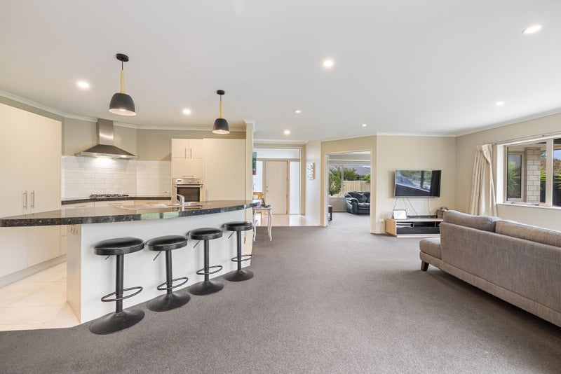 11 Tawa Place, Parklands, Christchurch - Carousel 2