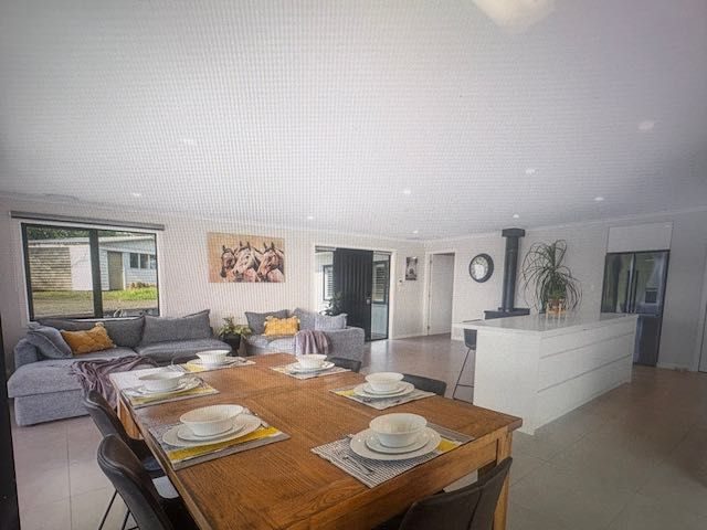 298 Red Hills Road, Henderson - Carousel 1