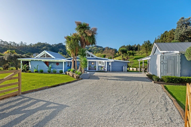 50 Shelley Road, Whataupoko, Gisborne - Carousel 1