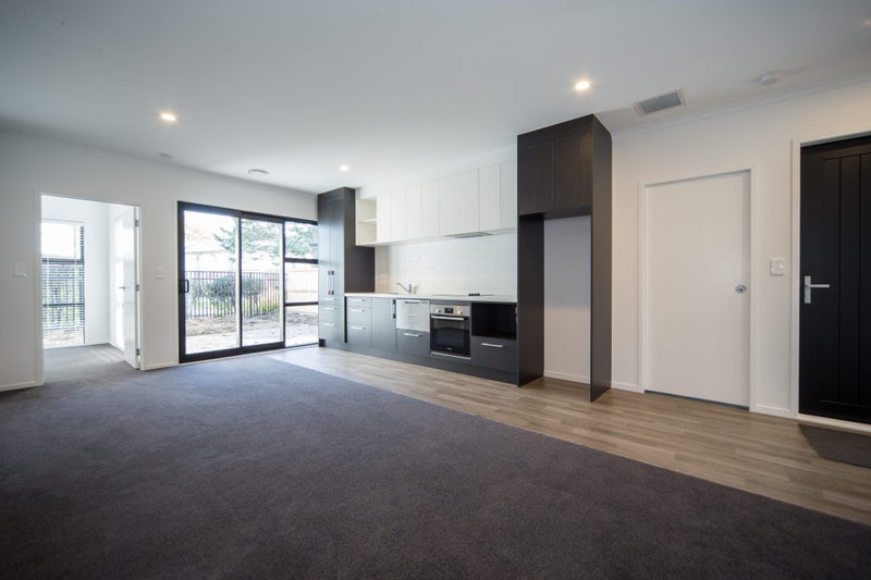 9B Martin Street, Fairfield, Hamilton - Carousel 2