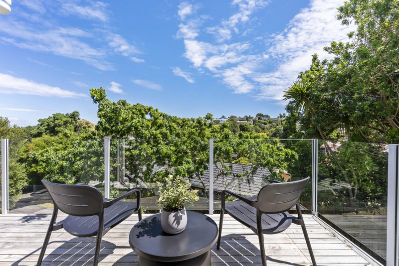 2/9 Marigold Place, Mairangi Bay, Auckland - Carousel 1