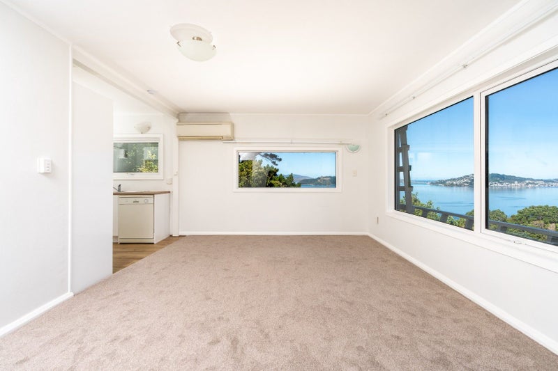 2/74 Homebush Road, Khandallah, Wellington - Carousel 1