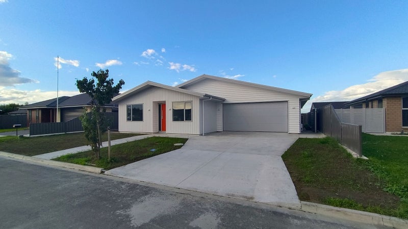 32 Hikawera Drive, Frimley, Hastings - Carousel 1