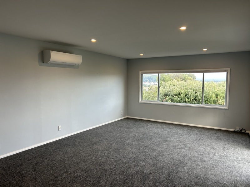 2/73 Te Awakura Terrace, Mount Pleasant, Christchurch - Carousel 2
