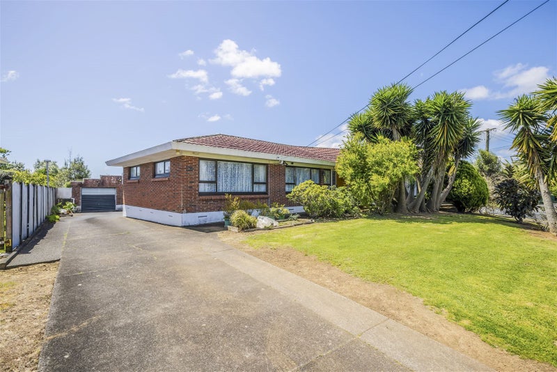 1/6 Buckingham Crescent, Papatoetoe, Auckland - Carousel 1