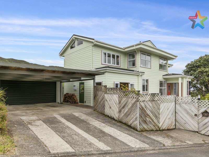 30 Woodvale Grove, Fairfield, Lower Hutt - Carousel 1