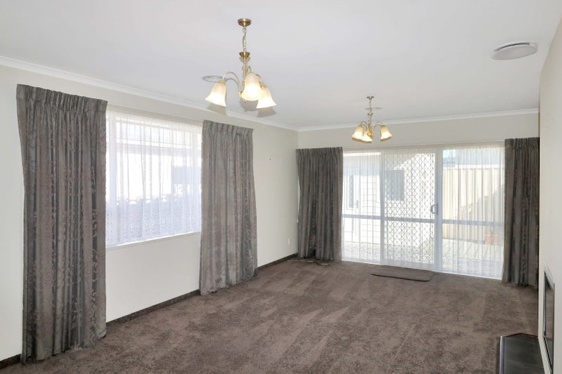 33 Whitley Avenue, Ebdentown, Upper Hutt - Carousel 2