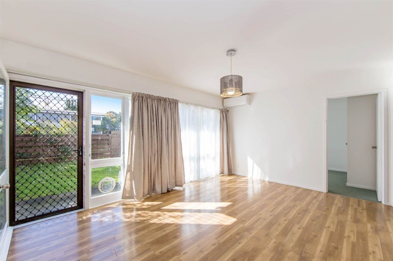 2/1 Glen Road, Browns Bay, Auckland - Carousel 2