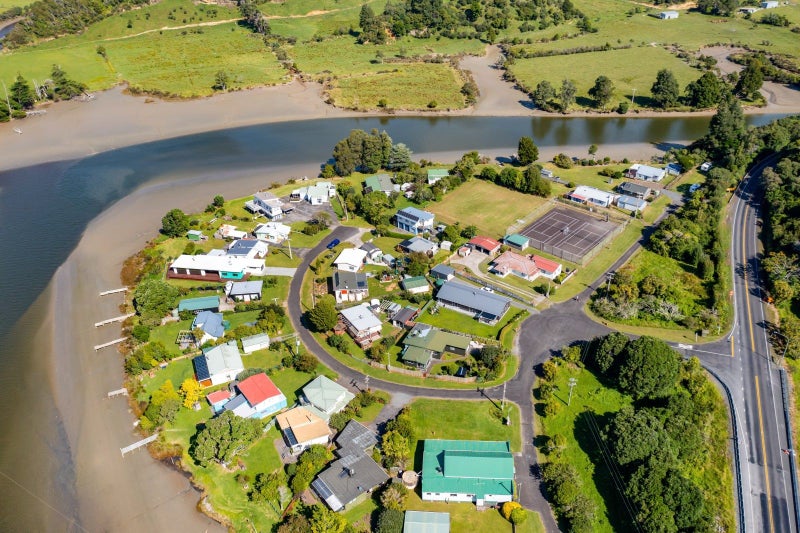2 Hills Road, Tongaporutu, Urenui - Carousel 2