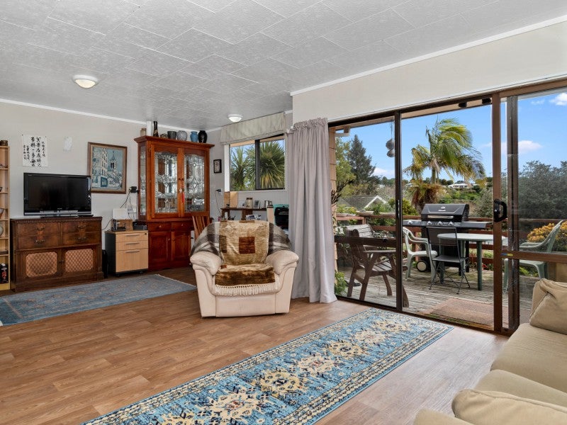 64 Welcome Bay Road, Welcome Bay, Tauranga - Carousel 2