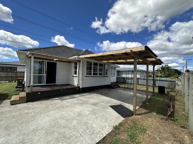 30A Everitt Road, Otara, Auckland - Carousel 1