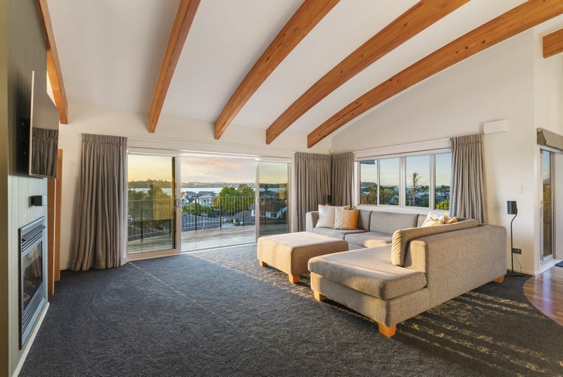 41B Waller Avenue, Bucklands Beach, Auckland - Carousel 2