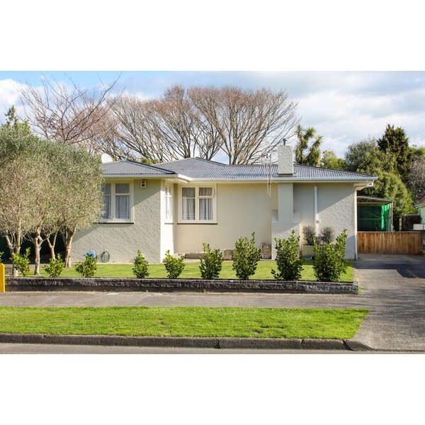 51 Parkland Crescent, Terrace End, Palmerston North - Carousel 1