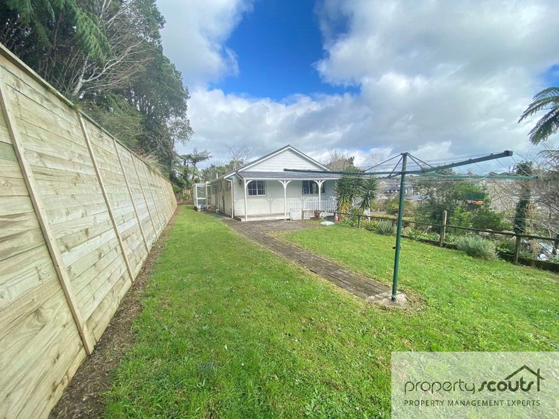 89C Poplar Grove, Whalers Gate, New Plymouth - Carousel 2