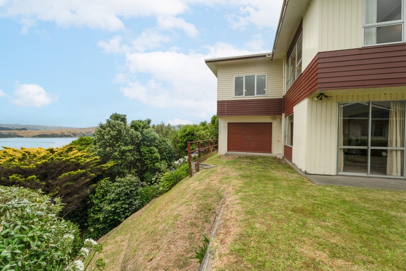 4 Compass Way, Whitby, Porirua - Carousel 29