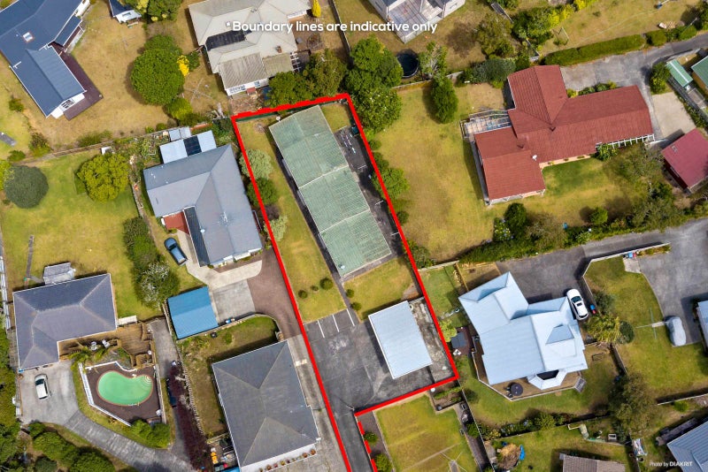 19A Batkin Road, New Windsor, Auckland - Carousel 2