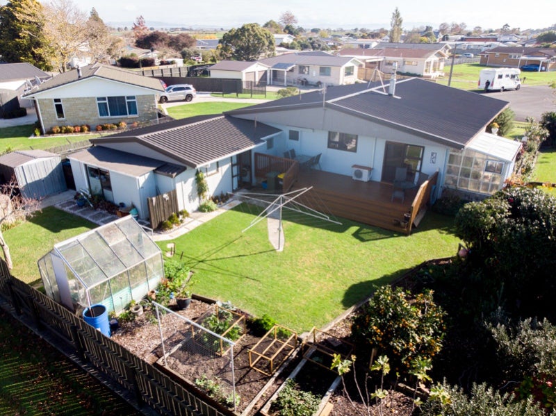 5 McQuarrie Place, Ngatea, Ngatea - Carousel 21