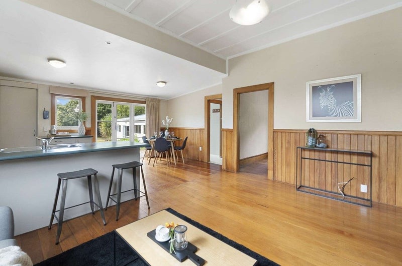 66 Fox Street, Hamilton East, Hamilton - Carousel 2