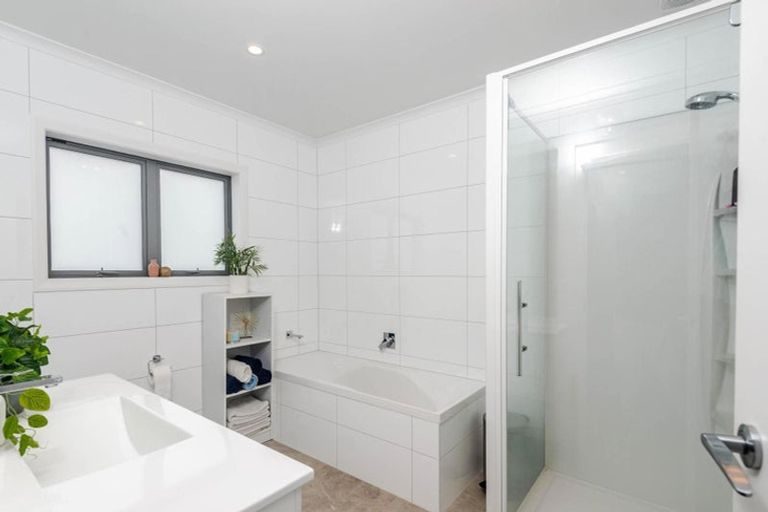 173A Mclintock Street North, Johnsonville, Wellington - Carousel 7