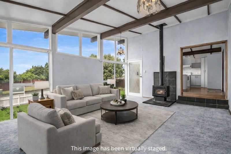 28 Eyre Street, Henderson, Auckland - Carousel 2