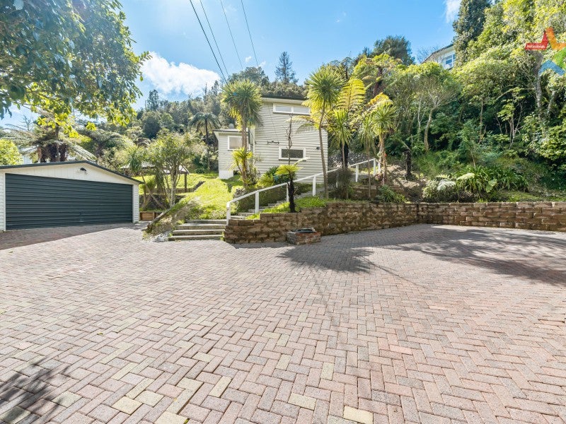 141 Kamahi Street, Stokes Valley, Lower Hutt - Carousel 2