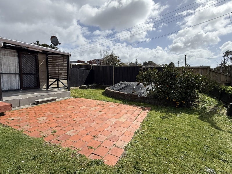 1/13 Atkinson Avenue, Otahuhu, Auckland - Carousel 2