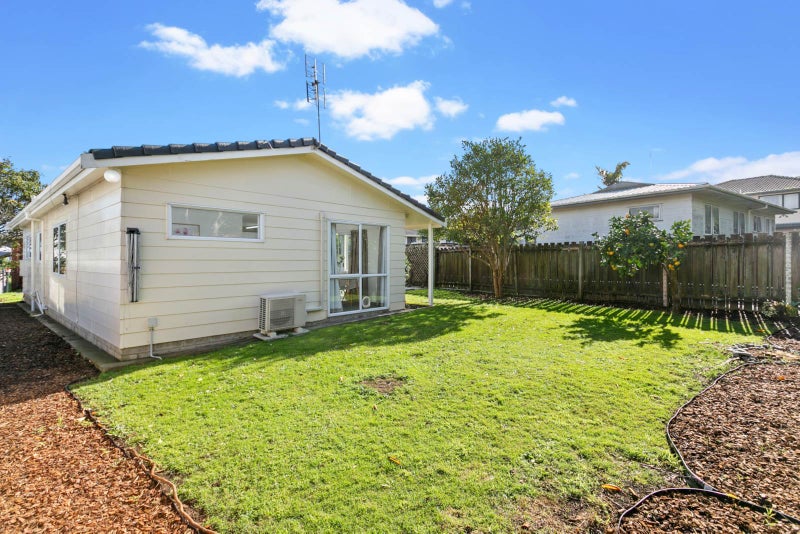 60 Hayr Road, Three Kings, Auckland - Carousel 2