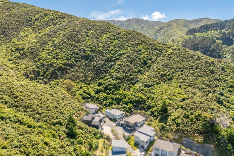 26 Rarangi Way, Owhiro Bay, Wellington - Carousel 23