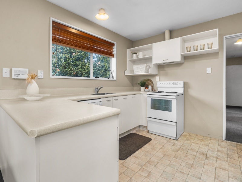 2/27 Oakhampton Street, Hornby, Christchurch - Carousel 2