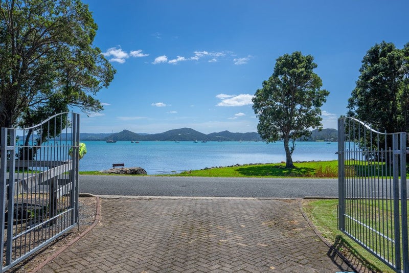 11 Stuart Road, Whangārei Heads - Carousel 1
