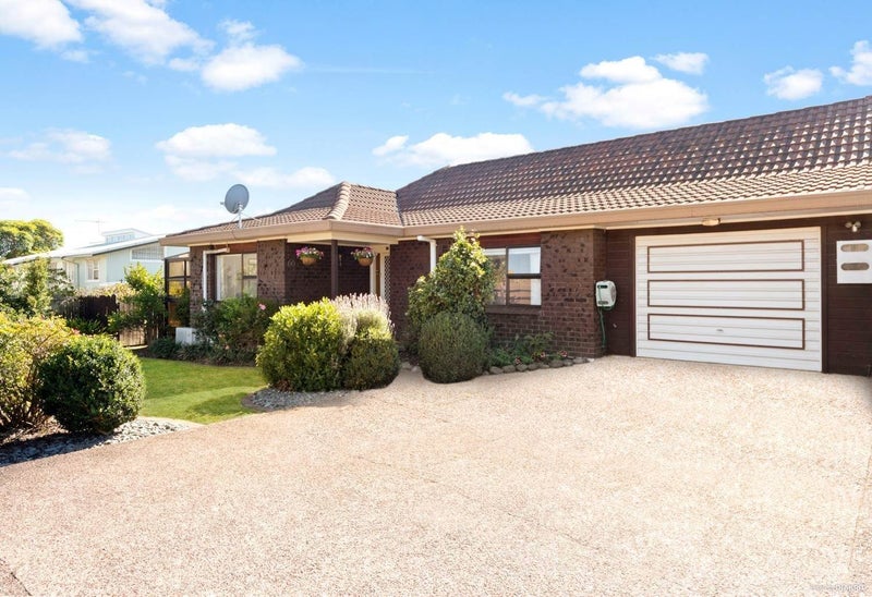 66 Donovan Street, Blockhouse Bay, Auckland - Carousel 1