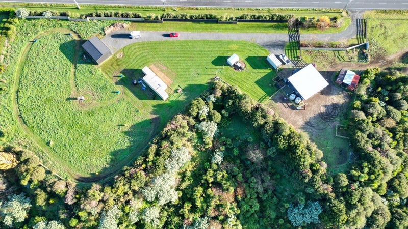 54 Lake Road, Horsham Downs, Hamilton - Carousel 2