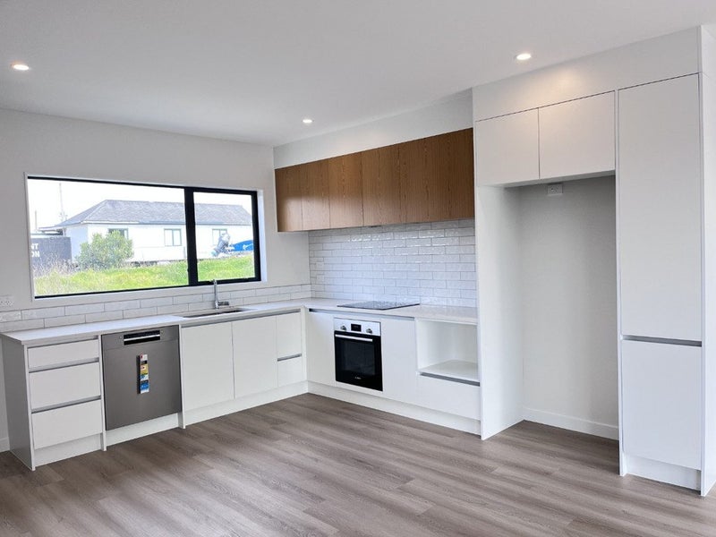 1 Battersby Lane, Windsor Park, Auckland - Carousel 2