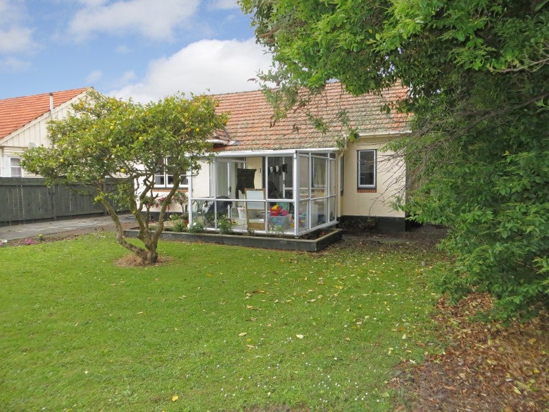 216 College Street, West End, Palmerston North - Carousel 2