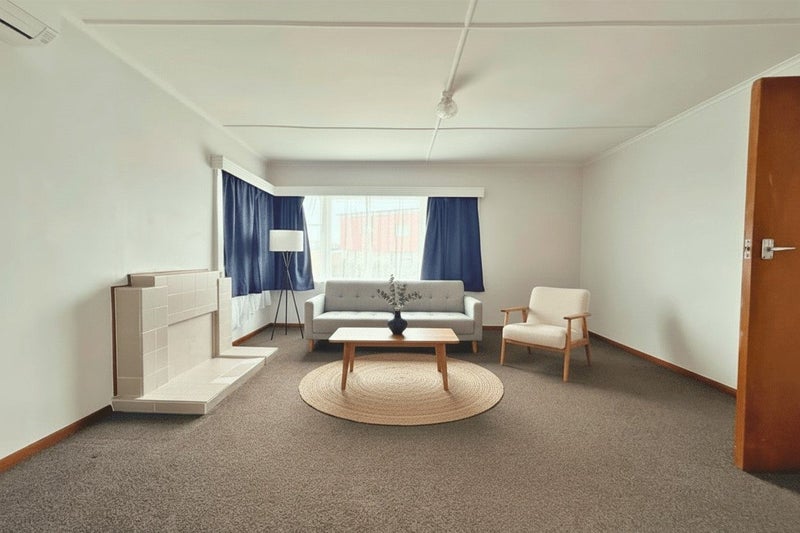 8 Hukatai Street, Elsdon, Porirua - Carousel 2