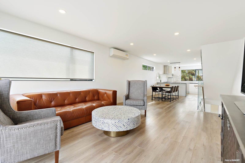 22C Thornlow Street, Glendene, Auckland - Carousel 1