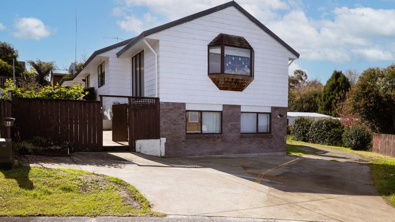 19B Chester Street, Judea, Tauranga - Carousel 1