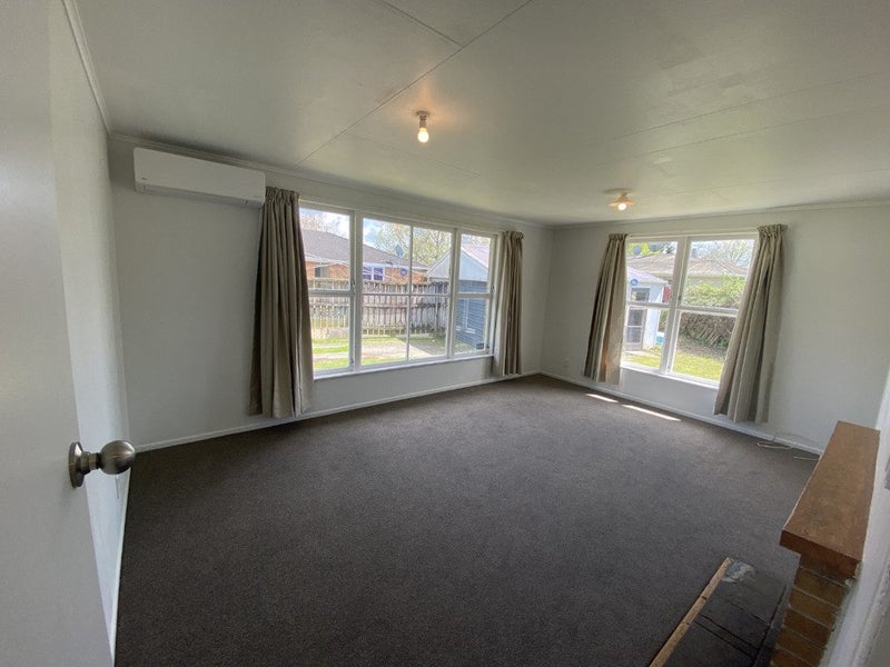 24 James Henry Crescent, Huntly, Huntly - Carousel 1