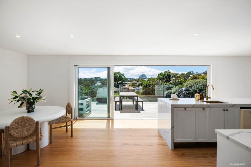 27 Grosvenor Street, Grey Lynn, Auckland - Carousel 2