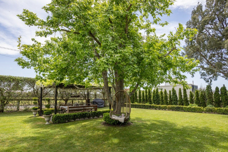 17 School Road, Clive - Carousel 2