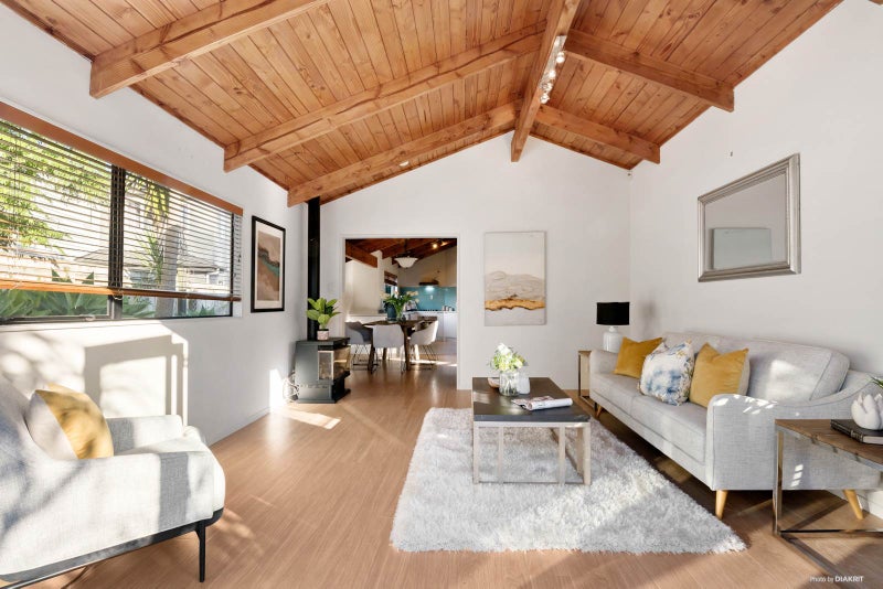 1/138 East Coast Road, Forrest Hill, Auckland - Carousel 2