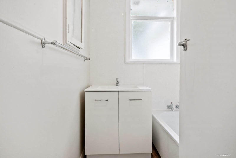 64 Te Puea Avenue, Meremere - Carousel 14