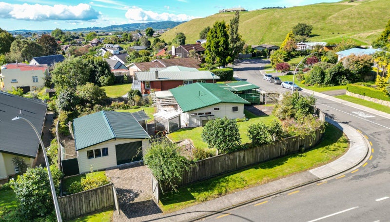 1 Highfield Place, Lynmore, Rotorua - Carousel 2