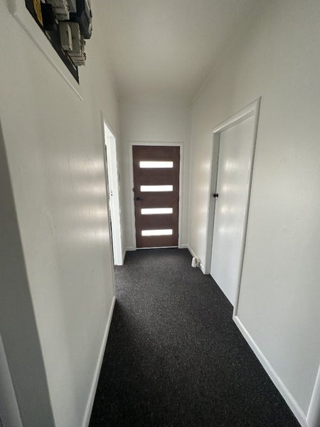 16 Brookfield Street, Hamilton East, Hamilton - Carousel 10