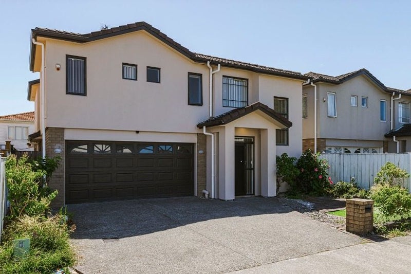 31 Janway Avenue, Flat Bush, Auckland - Carousel 2