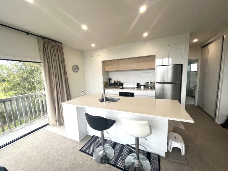 12B Skinner Street, Blagdon, New Plymouth - Carousel 1