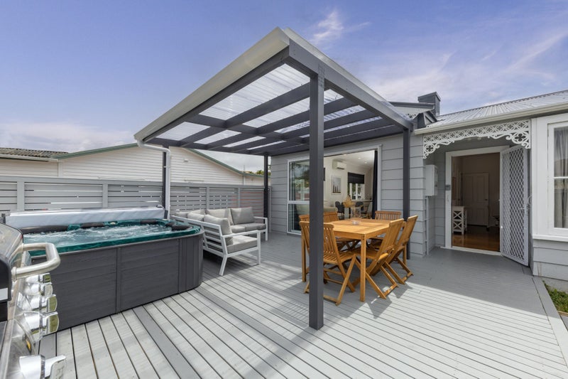 1564 Dominion Road Extension, Mount Roskill, Auckland - Carousel 18