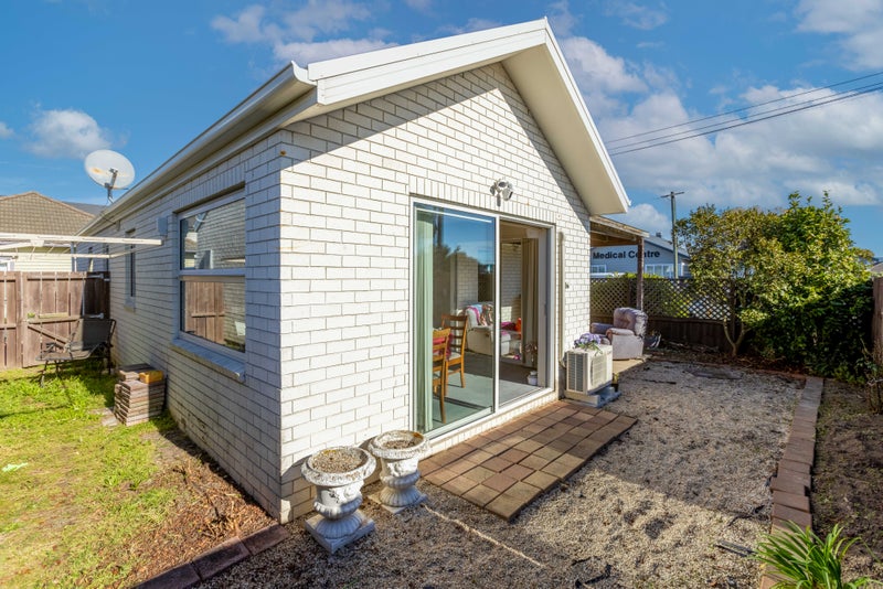 1/21 Union Street, New Brighton, Christchurch - Carousel 2