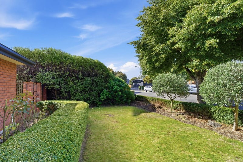 6 Quantock Place, Burwood, Christchurch - Carousel 2